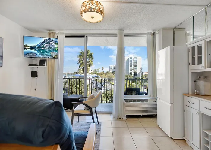 Bayside 23 Apartment